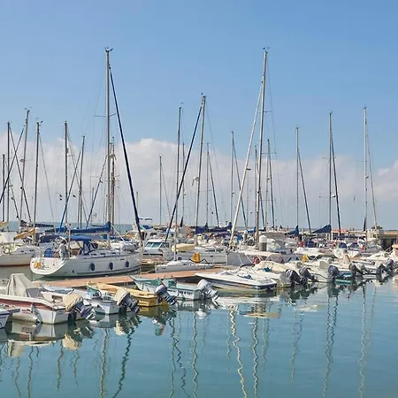 Lägenhet Marina Village Oceanside W Pool Olhão