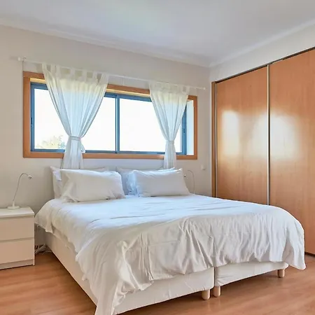 Marina Village Oceanside W Pool Apartment Olhão