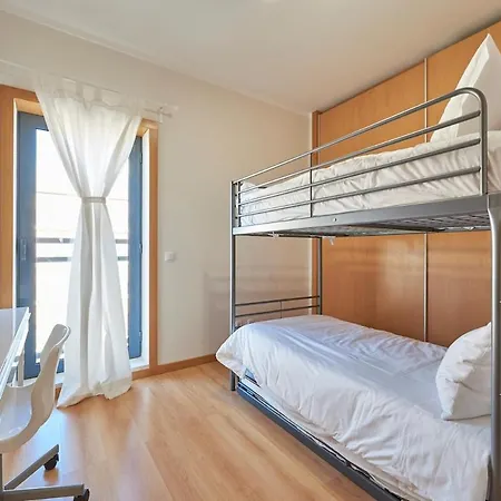 Marina Village Oceanside W Pool Olhão